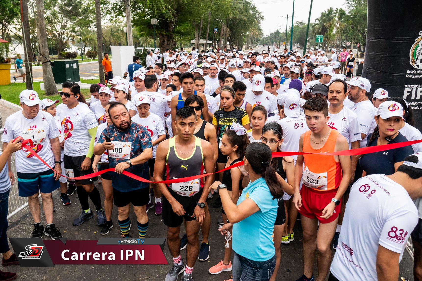 1932384573534905 1176292912745414656 o