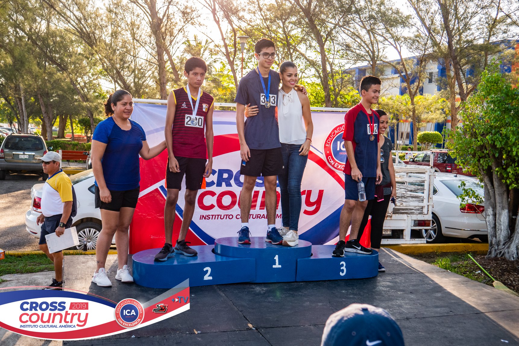 2163874287052598 8166901577727082496 o